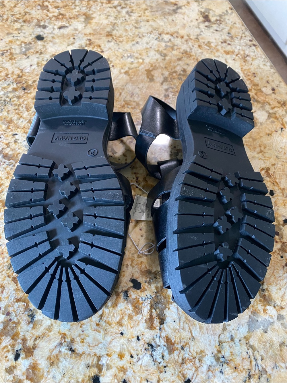 NWT Old navy Black Platform Sandals - Picture 3 of 5